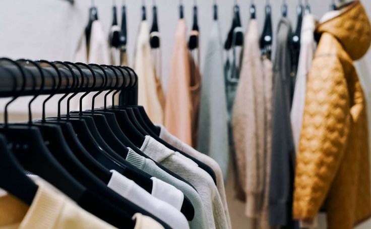 save money and stand out with these popular clothing rental services